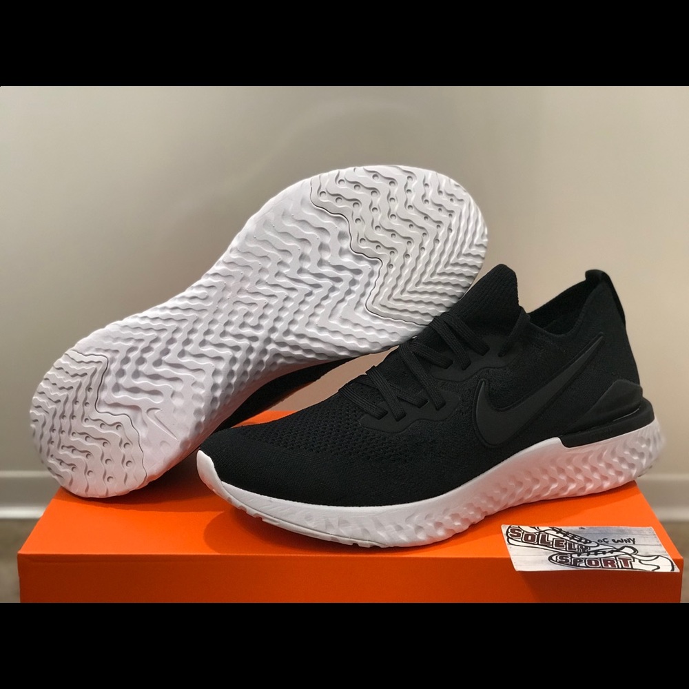 NEW Nike Epic React Flyknit 2 Black White Air Max - Picture 4 of 8